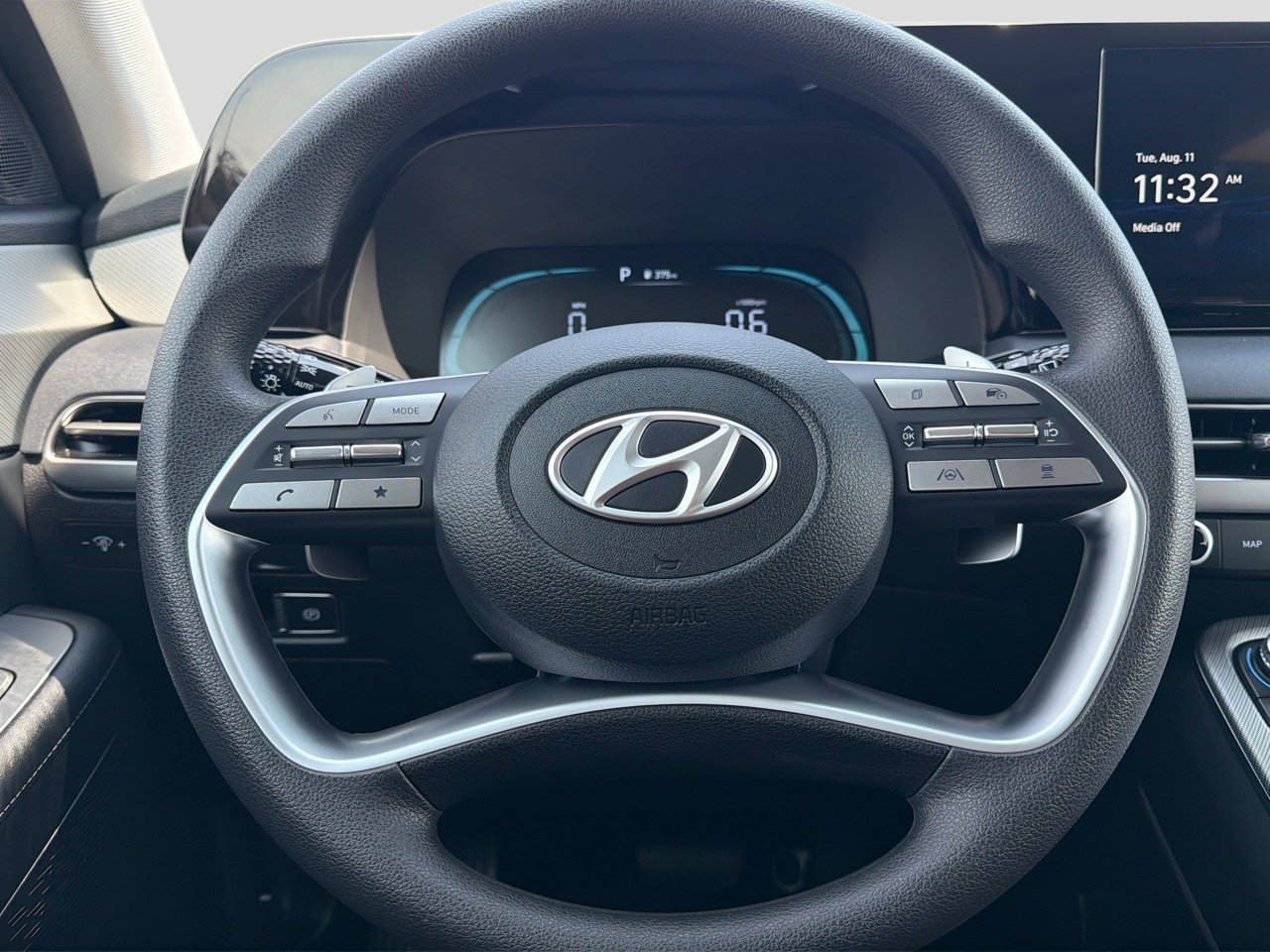 Used 2025 Hyundai Palisade SE FWD image 19