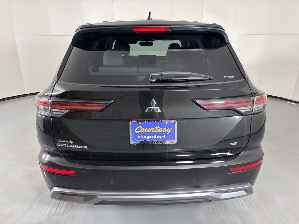 Used 2025 Mitsubishi Outlander SE AWD/4WD image 7