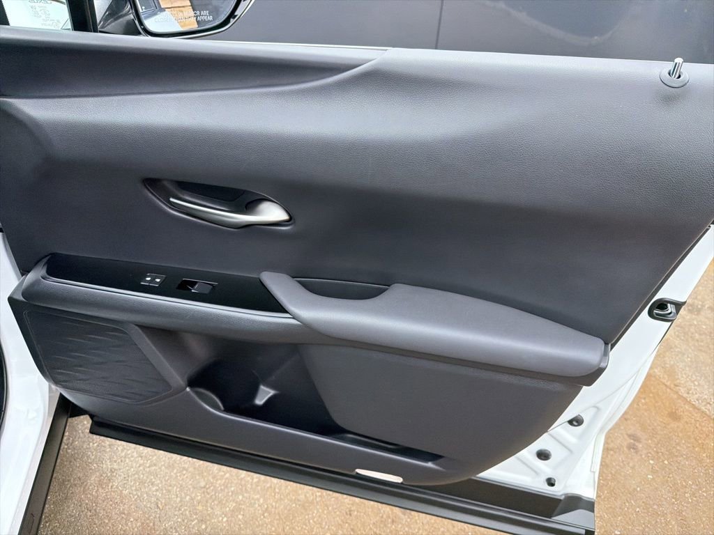 Used 2020 Lexus UX 250h F Sport w/ F Sport Premium Package image 26