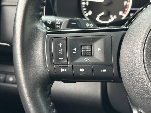 Used 2022 Nissan Pathfinder SV image 38