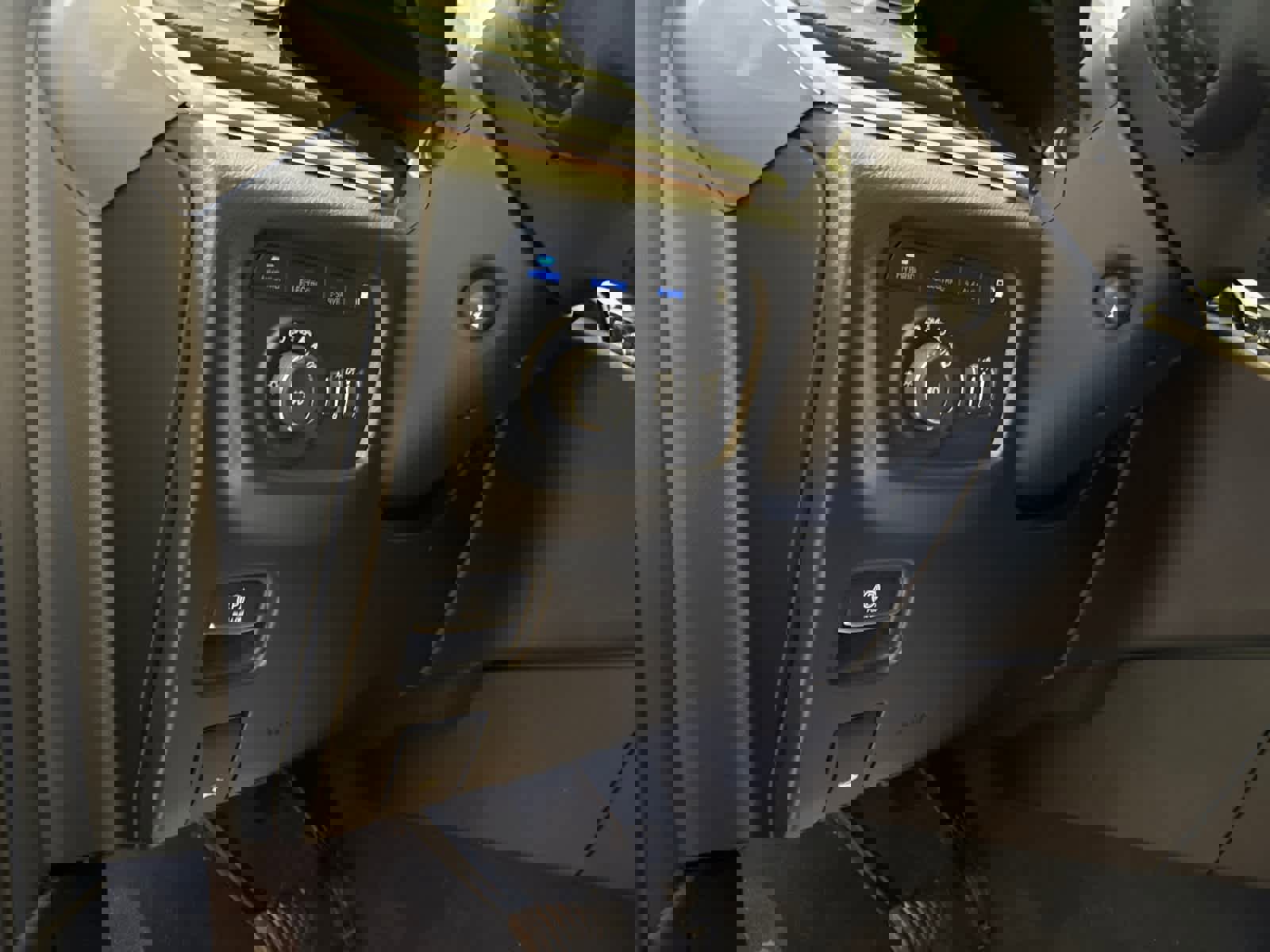 Used 2022 Jeep Grand Cherokee Trailhawk w/ Luxury Tech Group III image 25