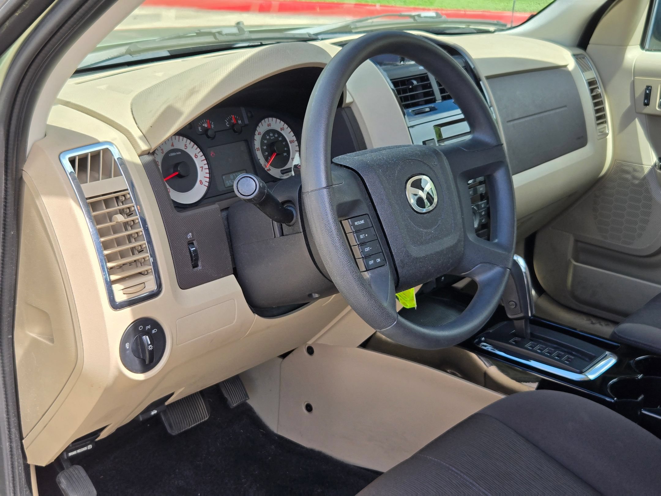 Used 2008 MAZDA Tribute s w/ Towing Pkg FWD image 12