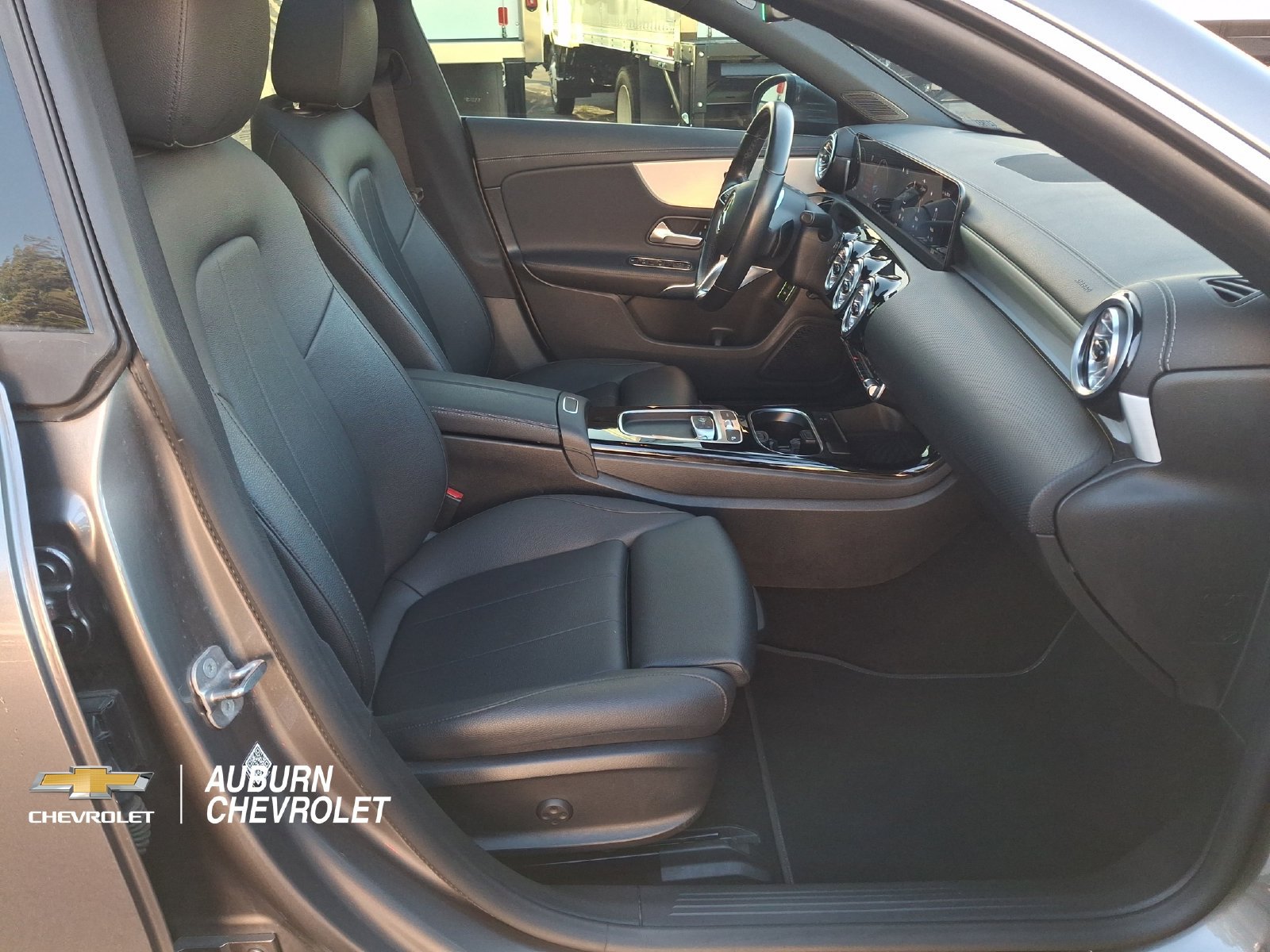 Used 2025 Mercedes-Benz CLA 250 4MATIC image 23