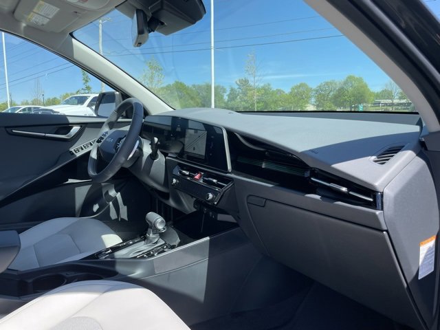 New 2025 Kia Niro EX image 29