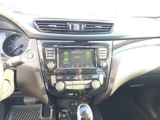 Used 2022 Nissan Rogue Sport SL w/ Premium Package image 18