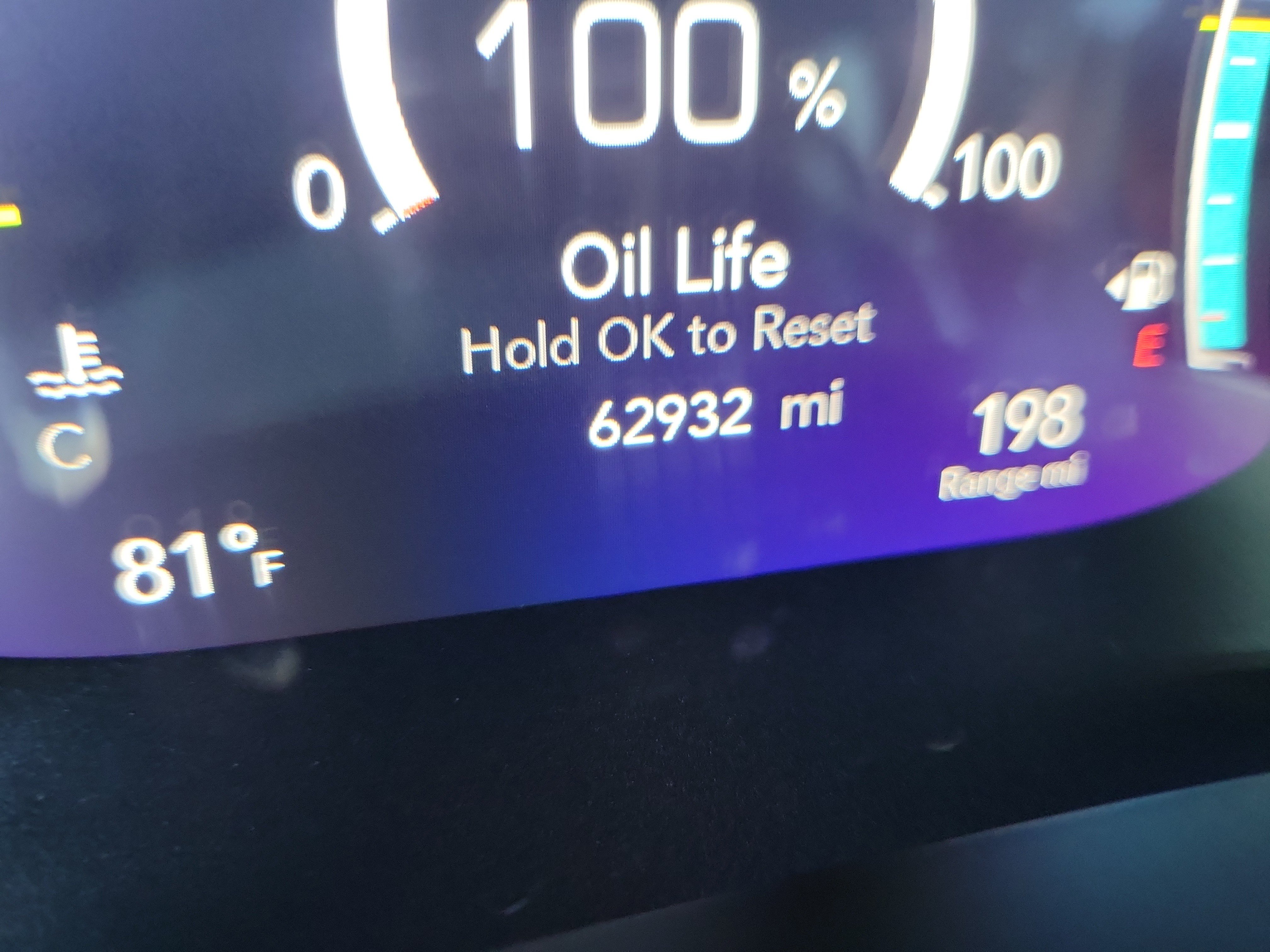 Used 2024 Chrysler Pacifica Touring-L FWD image 27