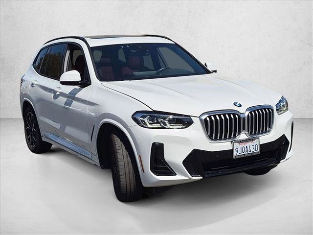 Used 2024 BMW X3 xDrive30i w/ Premium Package AWD/4WD image 3