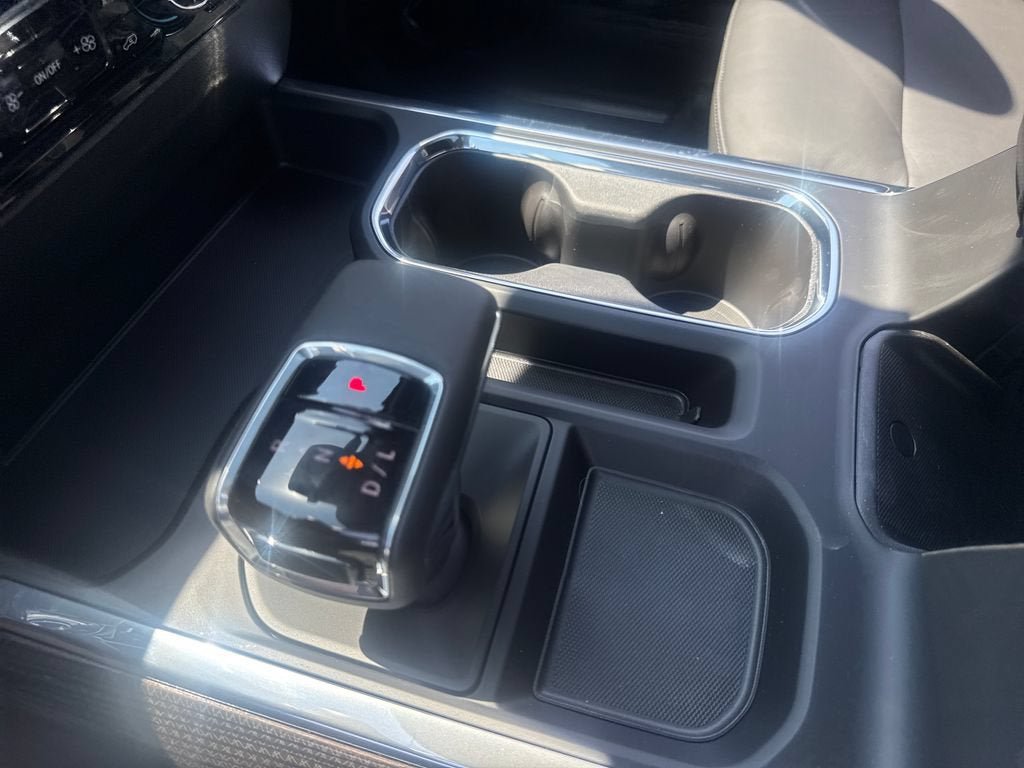 New 2026 Chevrolet Silverado 1500 RST w/ Dark Appearance Package AWD/4WD image 17