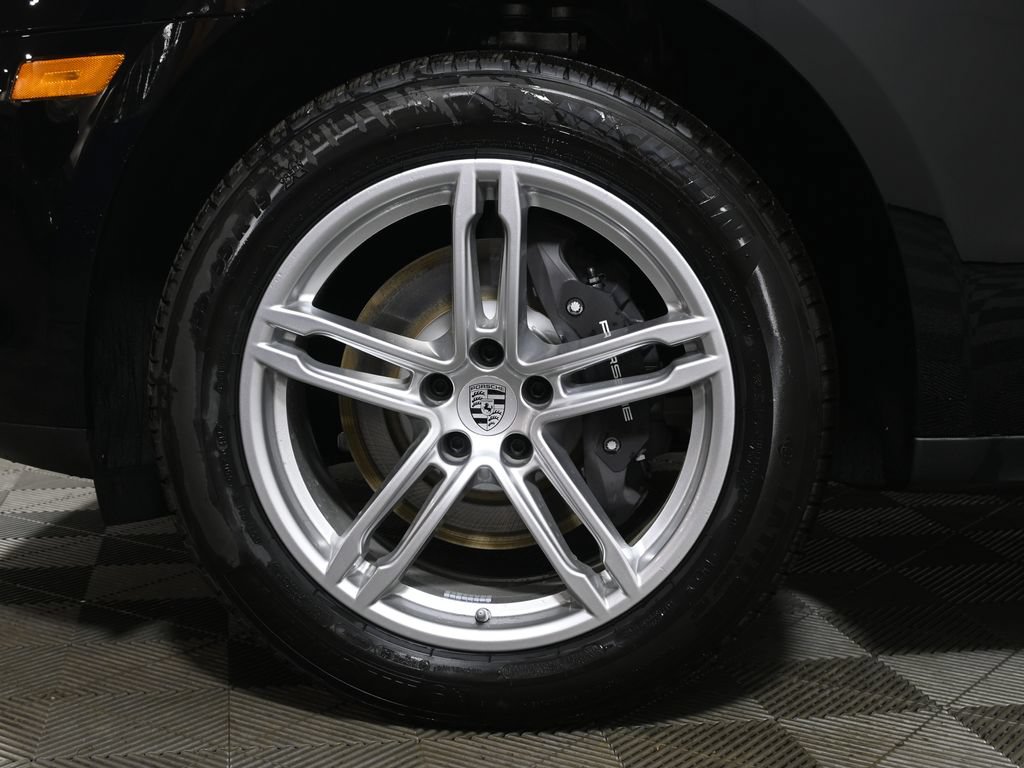 New 2026 Porsche Macan AWD/4WD image 12