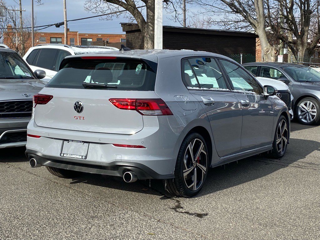 Certified 2025 Volkswagen GTI SE image 3