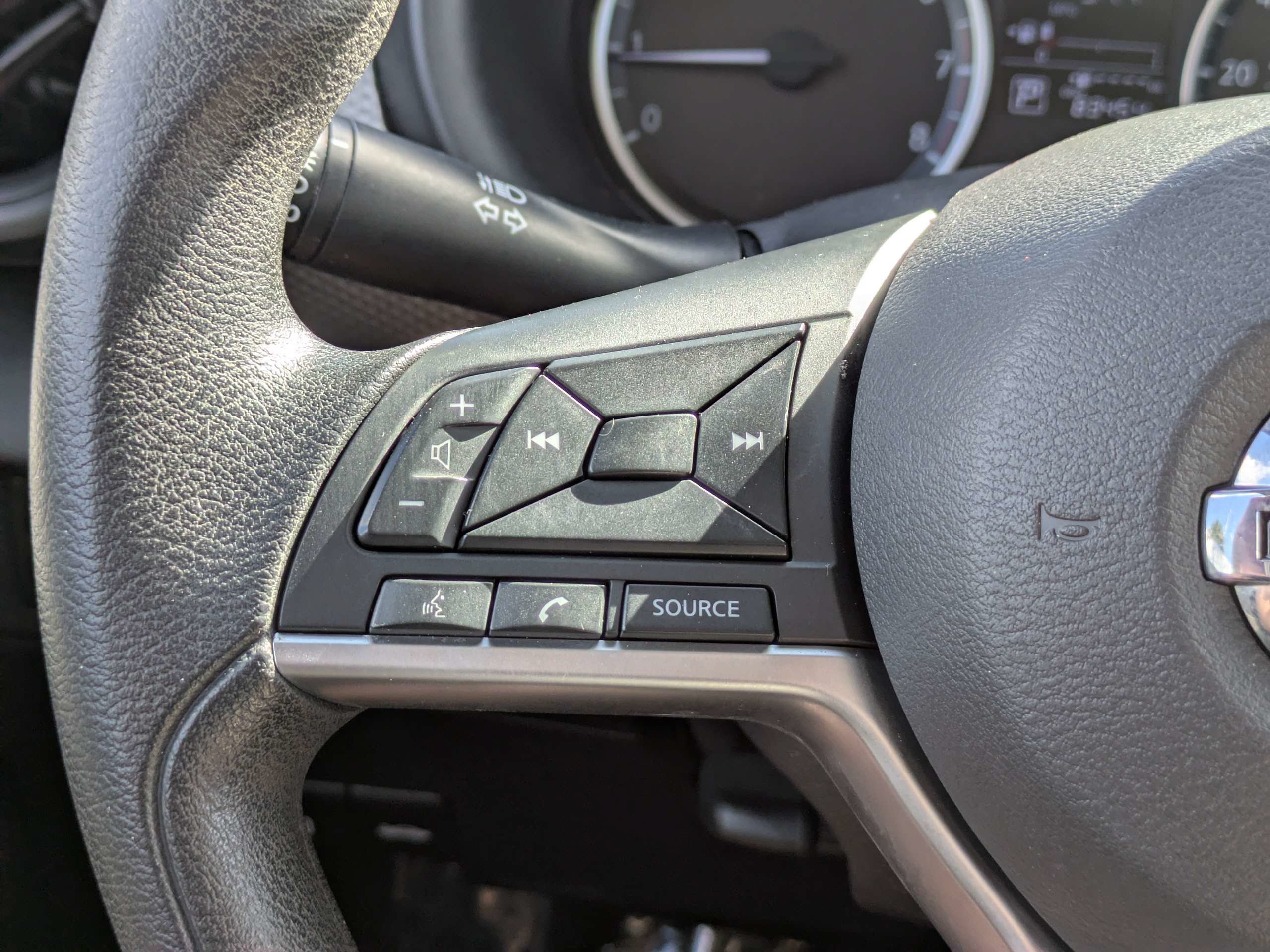 Used 2020 Nissan Kicks S FWD image 26