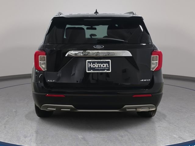 Used 2023 Ford Explorer XLT w/ Equipment Group 202A image 7