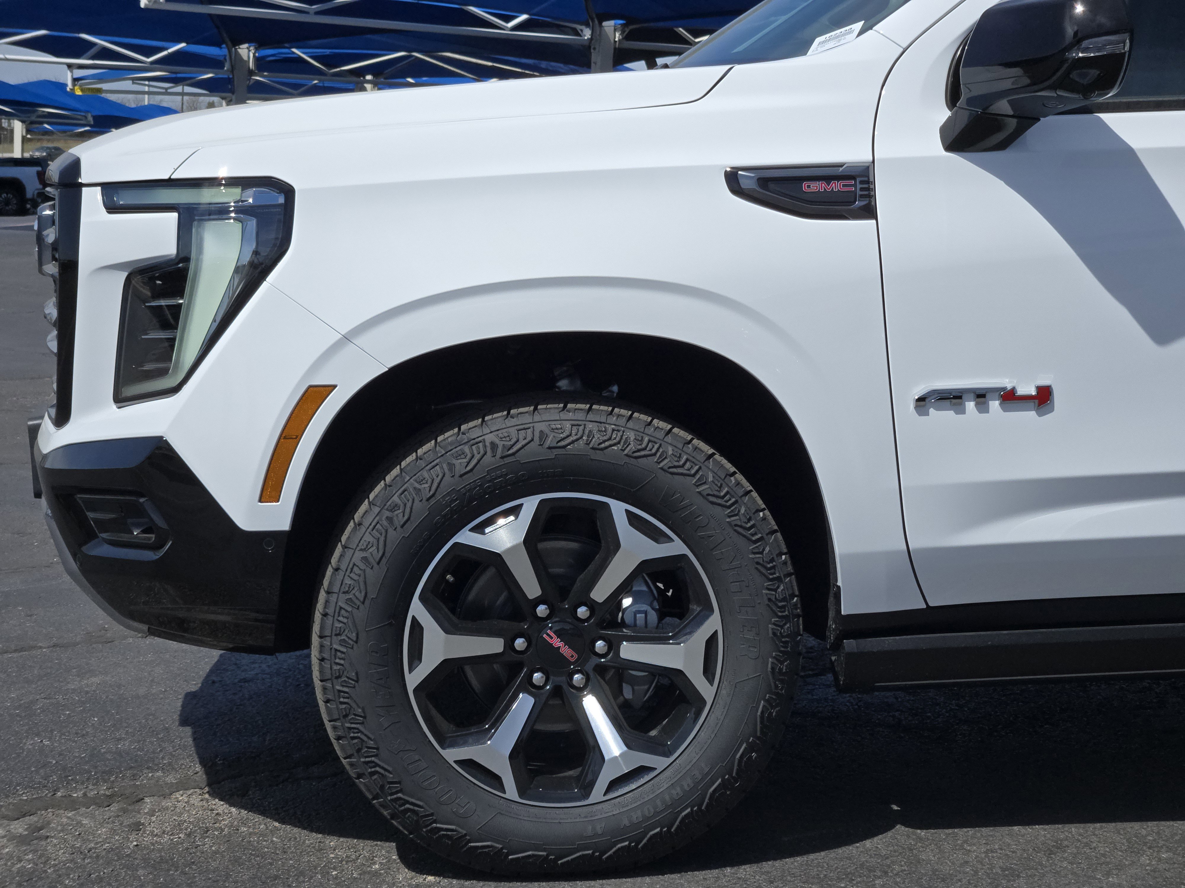 New 2026 GMC Yukon AT4 w/ AT4 Premium Package image 5