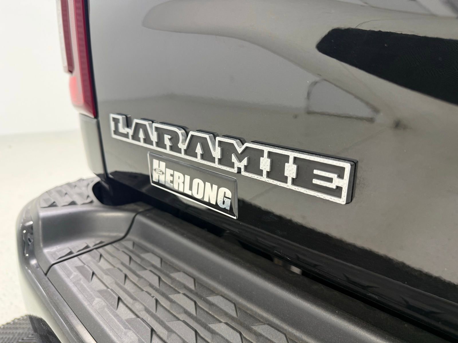 Used 2025 RAM 2500 Laramie image 8