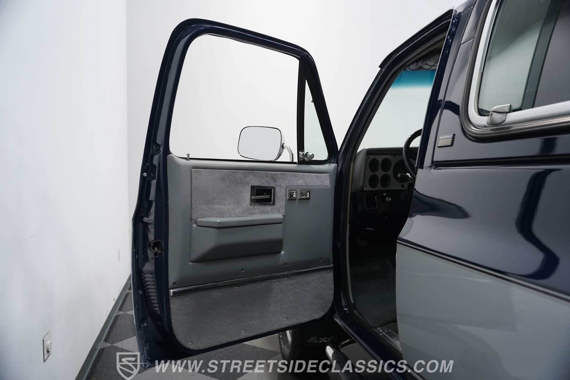Used 1991 Chevrolet Blazer 4WD image 34