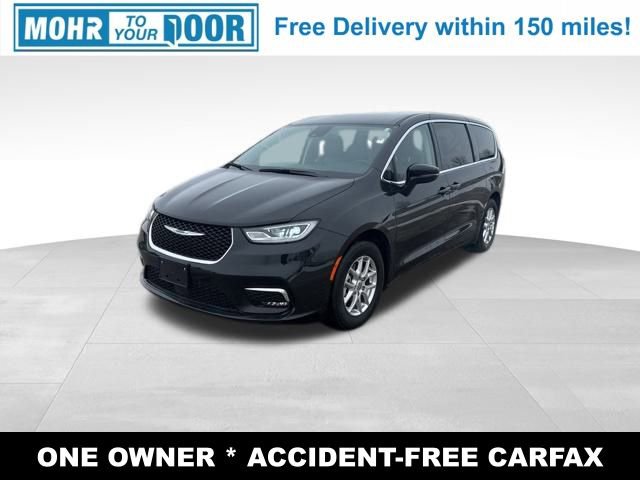 Used 2024 Chrysler Pacifica Touring-L image 1