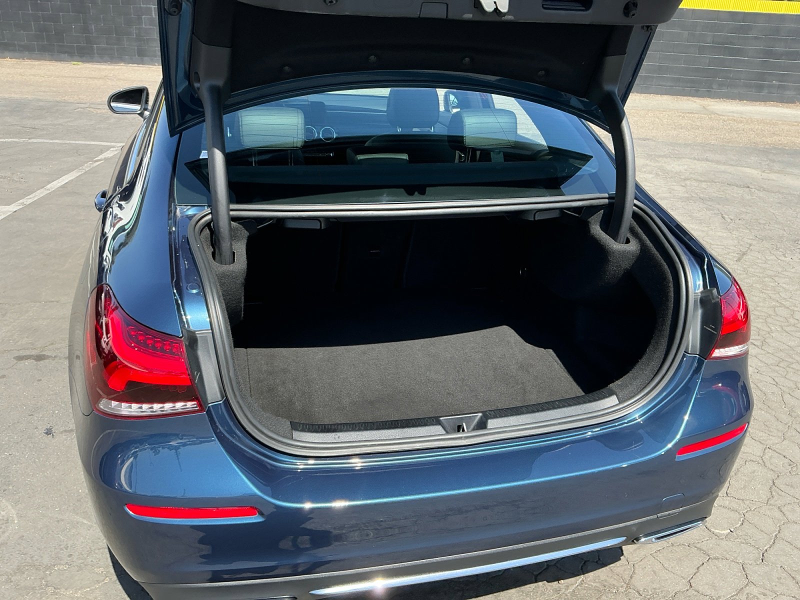 Used 2022 Mercedes-Benz A 220 image 25