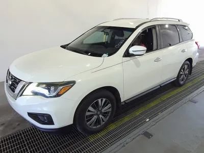 Used 2019 Nissan Pathfinder S FWD image 1