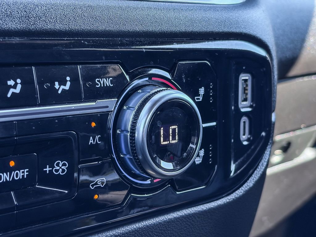 Used 2024 GMC Sierra 1500 SLE image 30