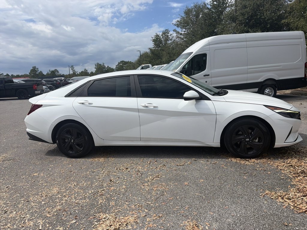 Used 2021 Hyundai Elantra SEL w/ Convenience Package FWD image 8