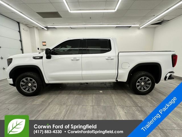 Used 2024 GMC Sierra 1500 AT4 image 2