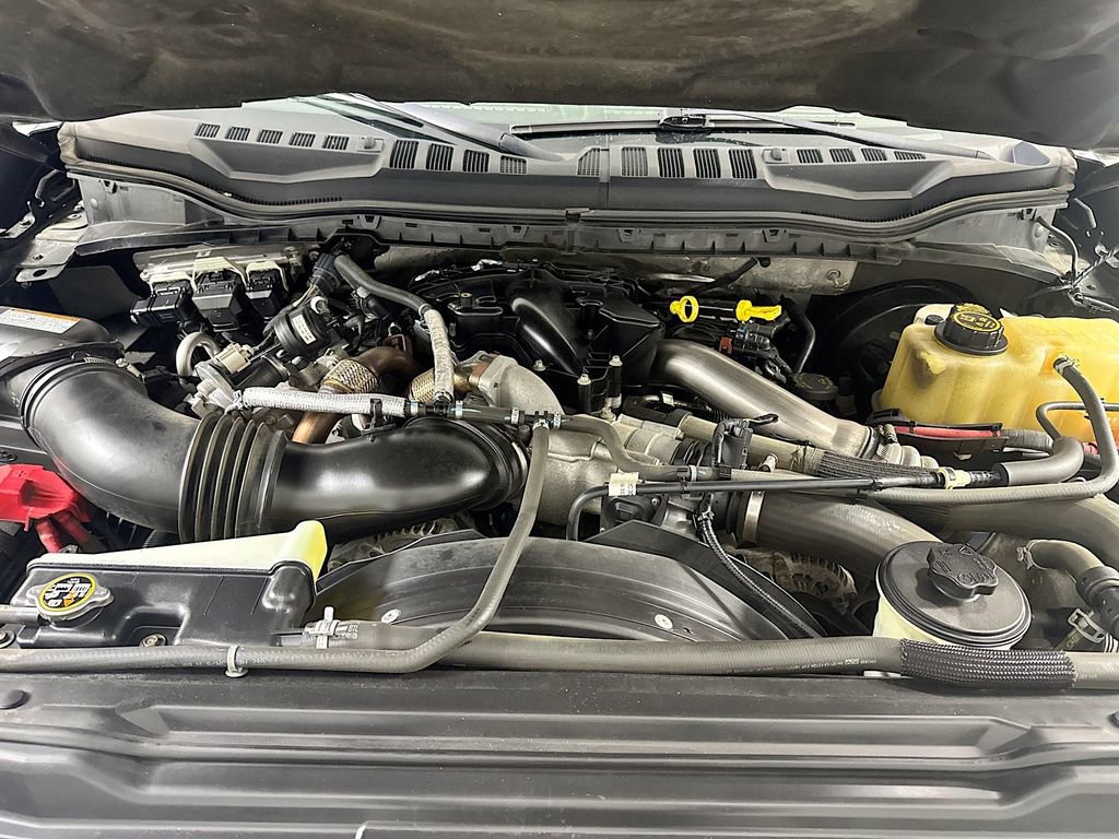 Used 2019 Ford F350 Platinum w/ Platinum Ultimate Package image 32