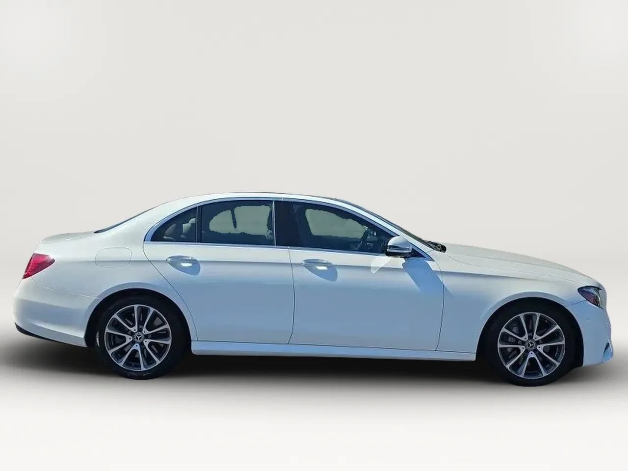 Used 2019 Mercedes-Benz E 450 4MATIC Sedan image 9