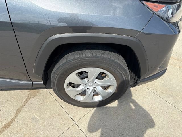 Used 2019 Toyota RAV4 LE w/ All Weather Liner Package AWD/4WD image 10