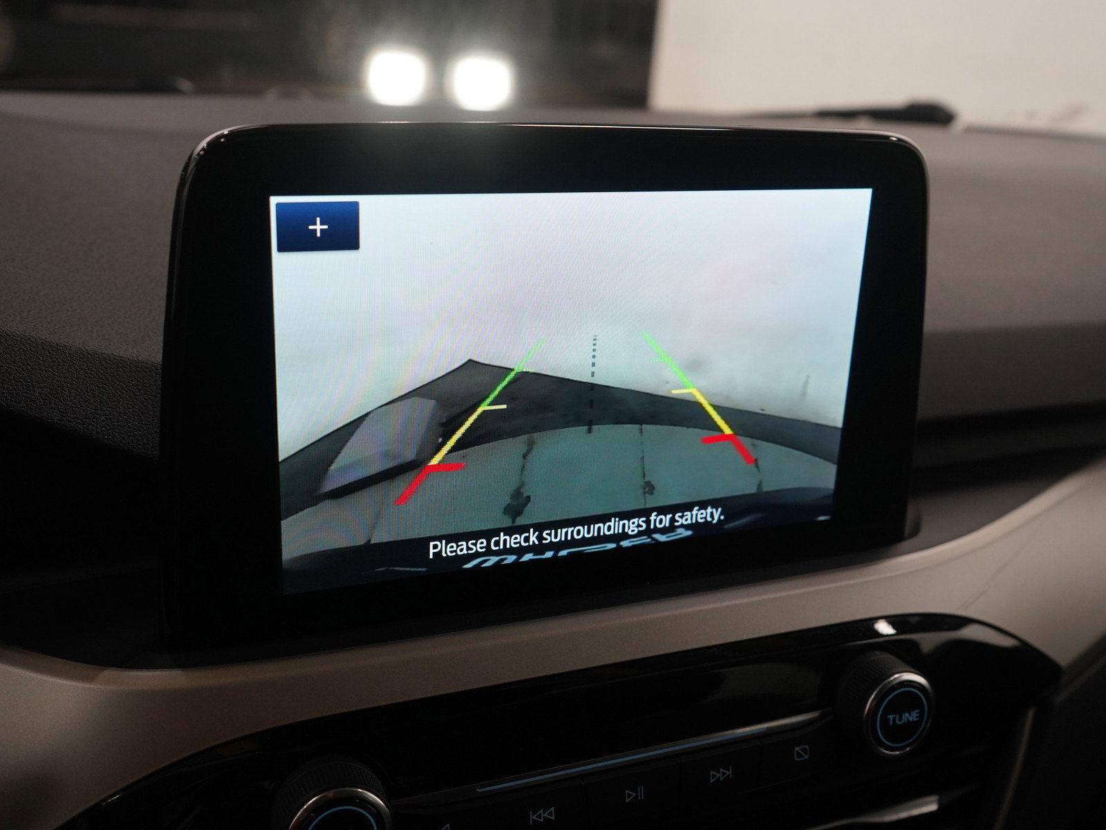 Used 2022 Ford Escape SE image 21