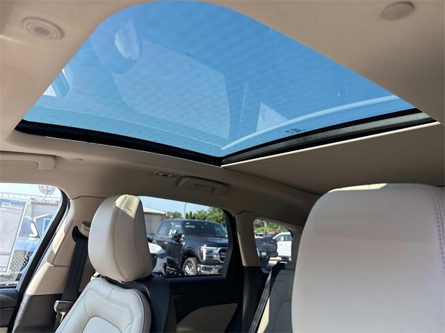 New 2025 Lincoln Corsair Grand Touring w/ Jet Appearance Package image 24