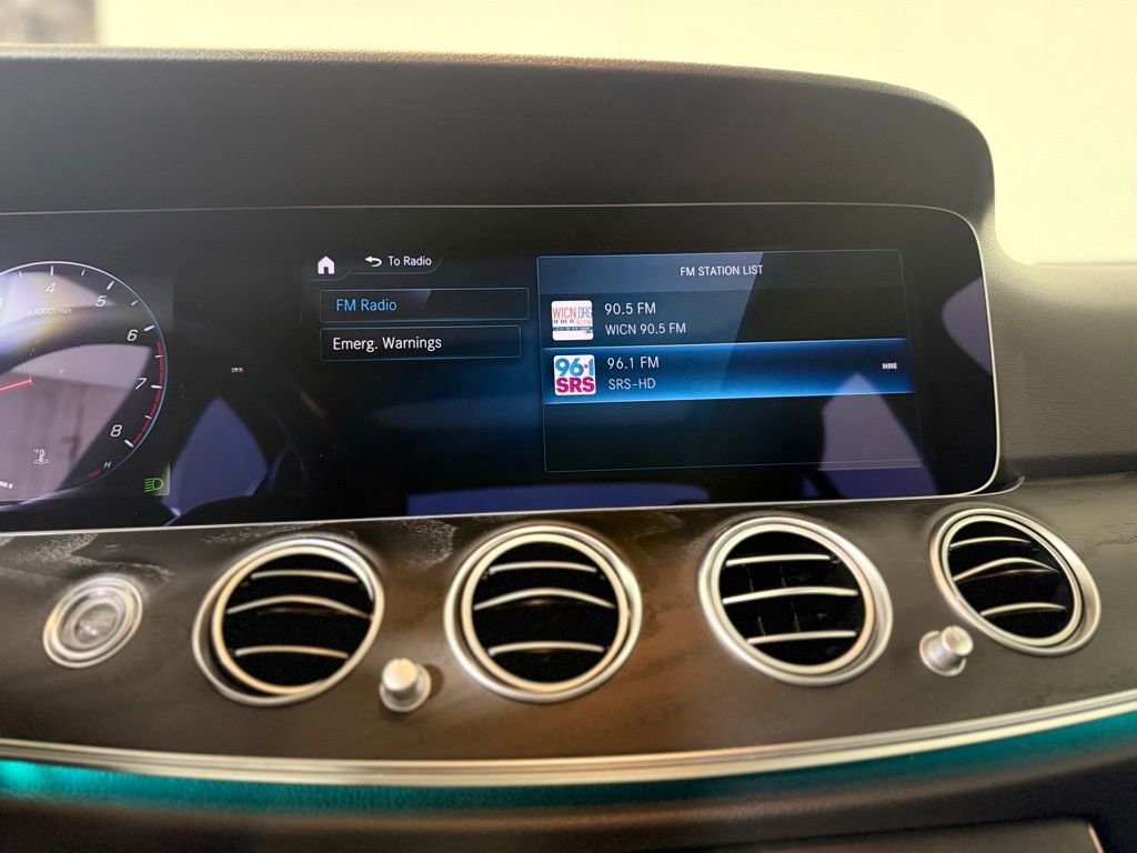 Used 2023 Mercedes-Benz E 350 4MATIC Sedan image 14
