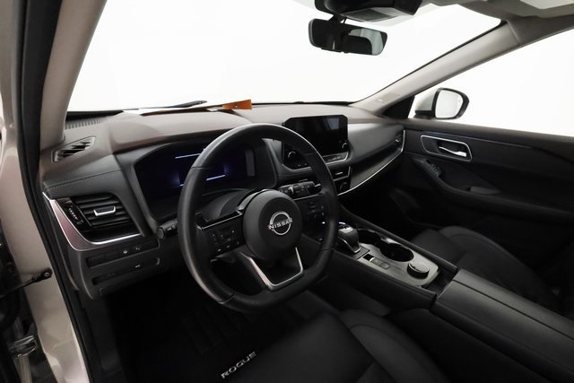 Used 2022 Nissan Rogue Platinum w/ Head-Up Display Package image 10