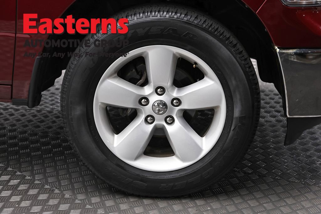 Used 2024 RAM 1500 Classic SLT AWD/4WD image 29