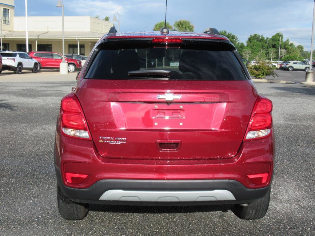 Used 2022 Chevrolet Trax LT w/ LT Convenience Package image 5