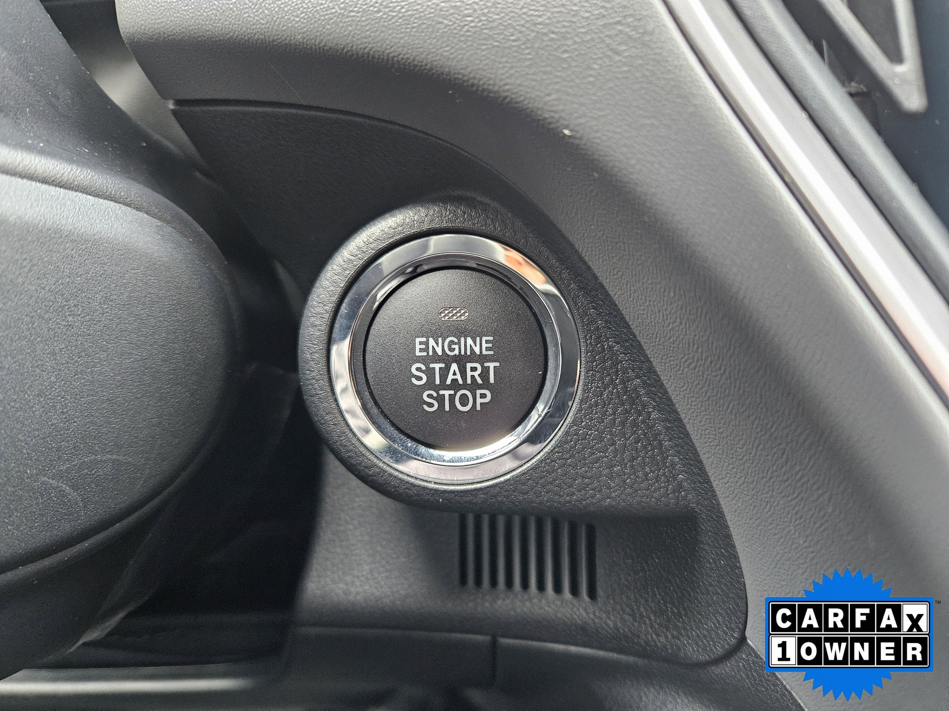 Certified 2025 Subaru Ascent Premium image 28