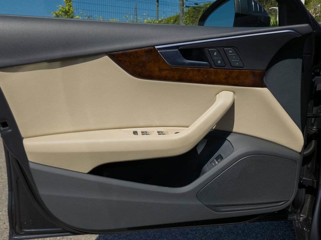 Used 2019 Audi A4 2.0T Premium image 18