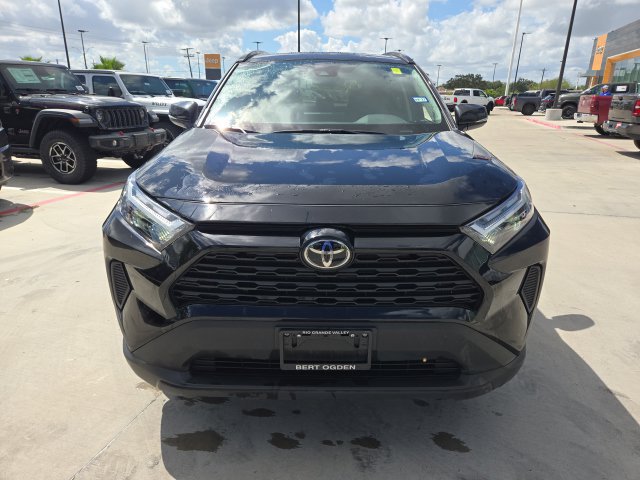 Used 2025 Toyota RAV4 XLE w/ Convenience Package FWD image 2