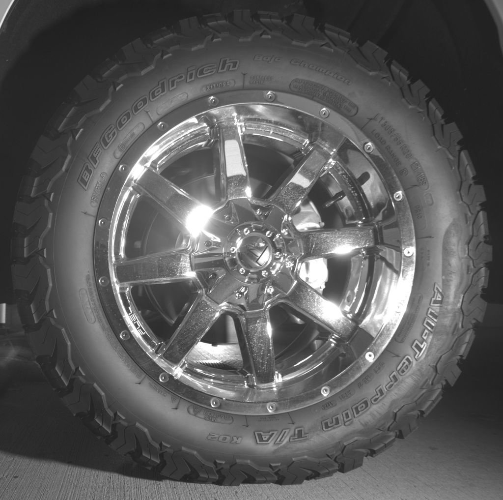 Used 2019 Chevrolet Silverado 1500 LTZ w/ LTZ Plus Package AWD/4WD image 13