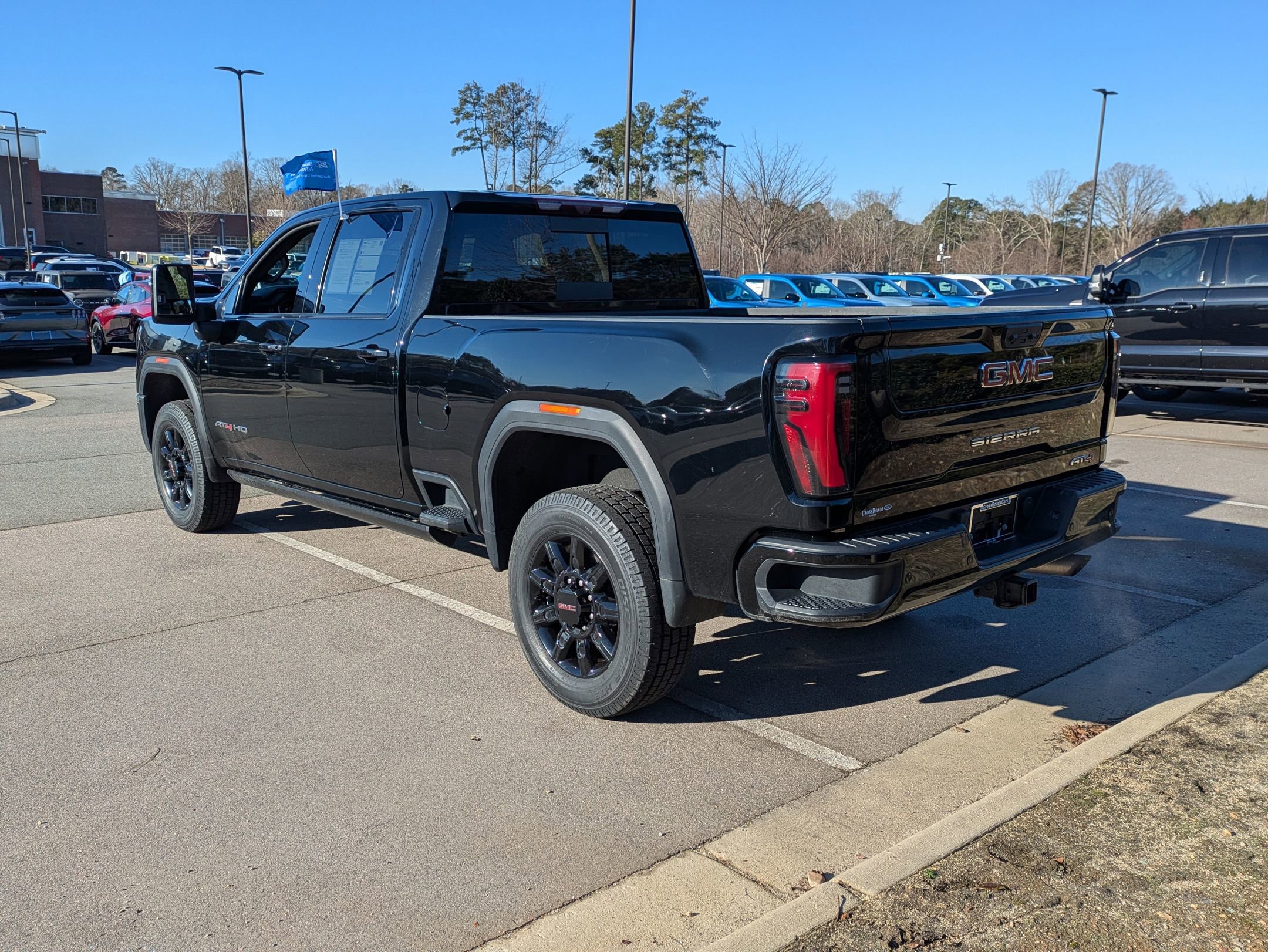 Used 2024 GMC Sierra 2500 AT4 w/ AT4 Premium Plus Package image 6