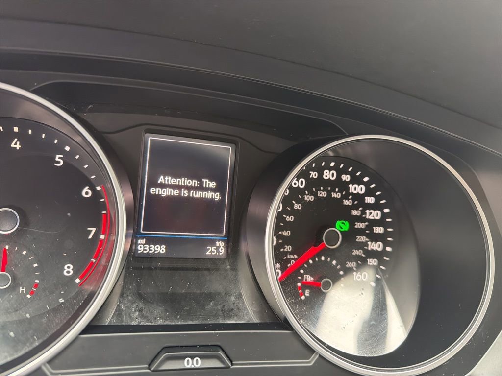 Used 2020 Volkswagen Tiguan S image 2