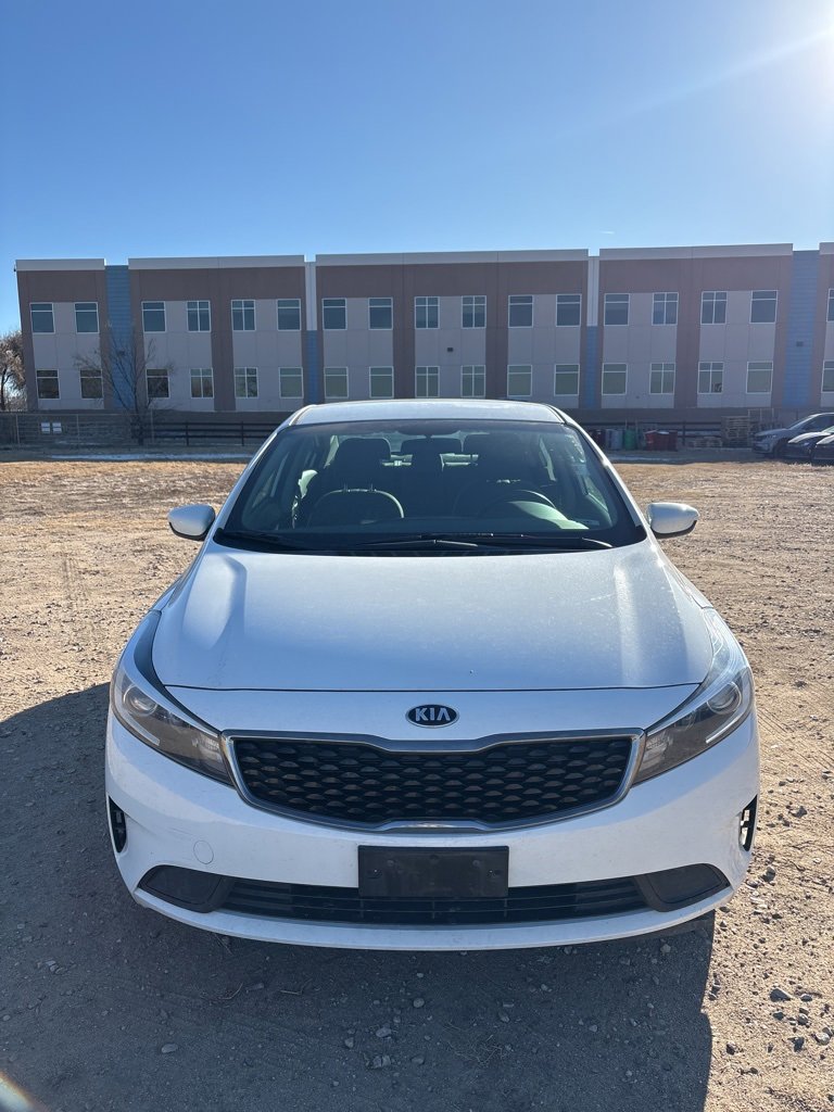 Used 2017 Kia Forte LX image 8