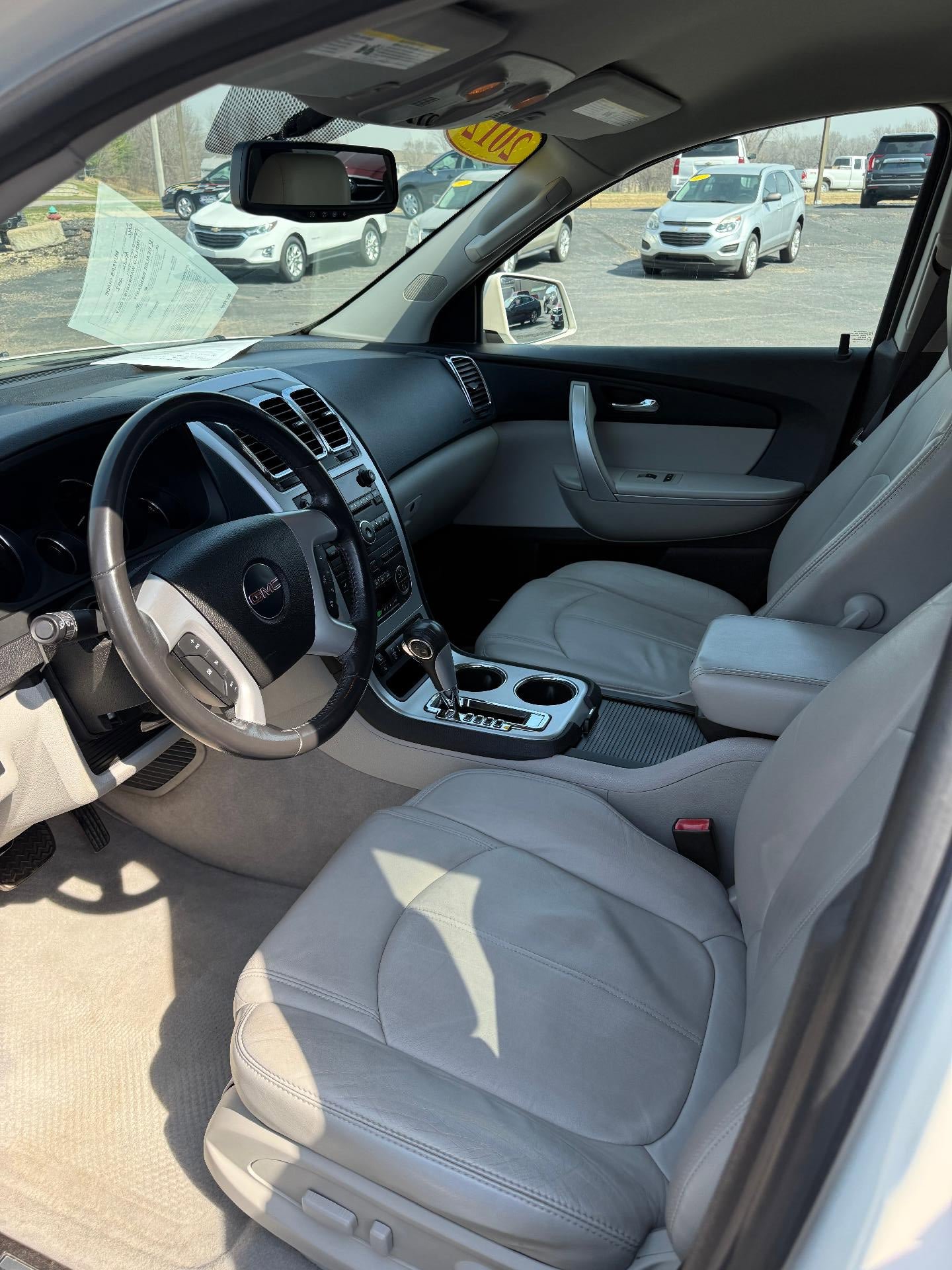Used 2012 GMC Acadia SLT image 3
