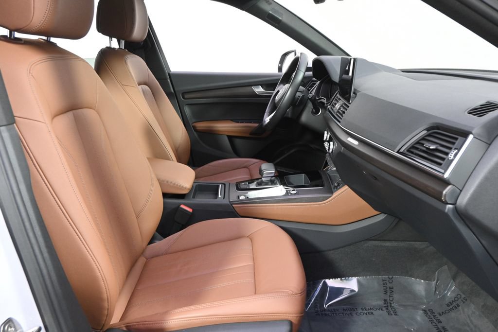 Used 2022 Audi Q5 2.0T Premium Plus AWD/4WD image 16