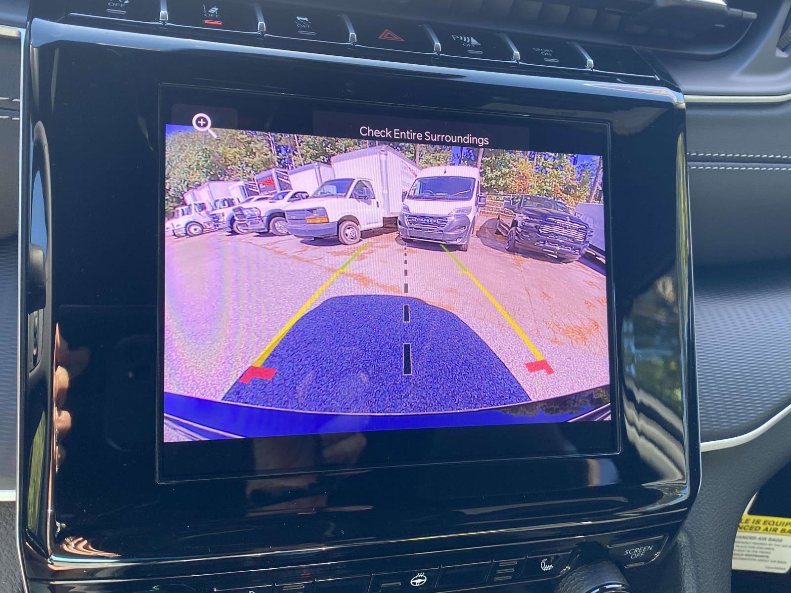 New 2025 Jeep Grand Cherokee Altitude image 6