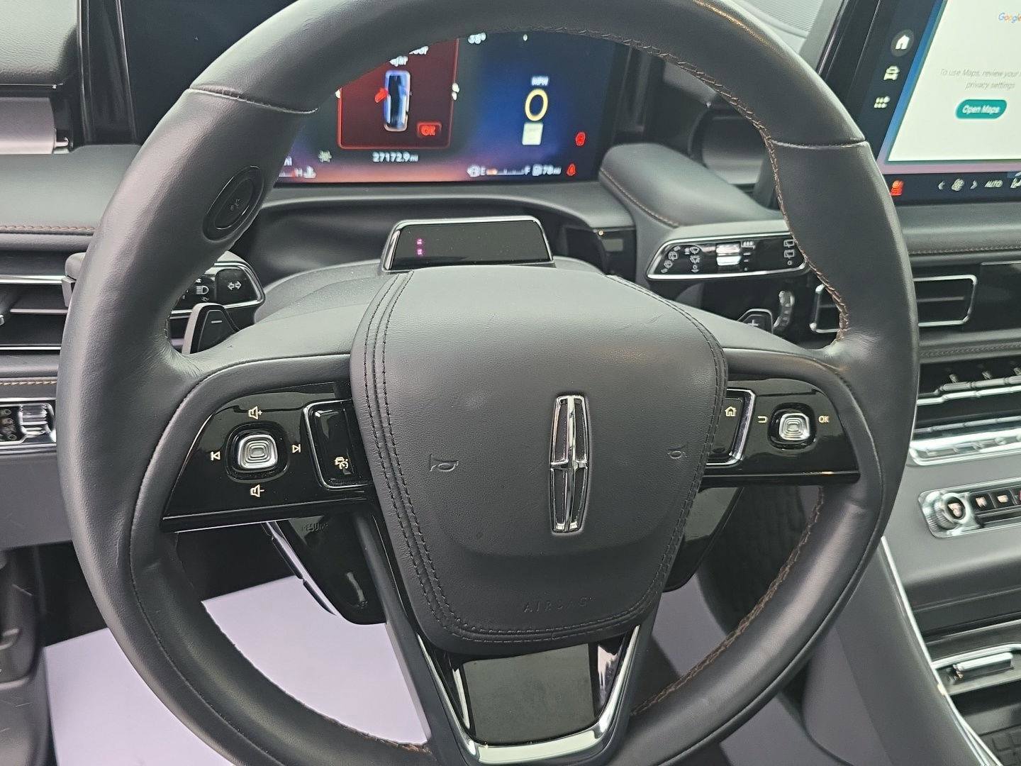 Used 2025 Lincoln Aviator AWD image 18