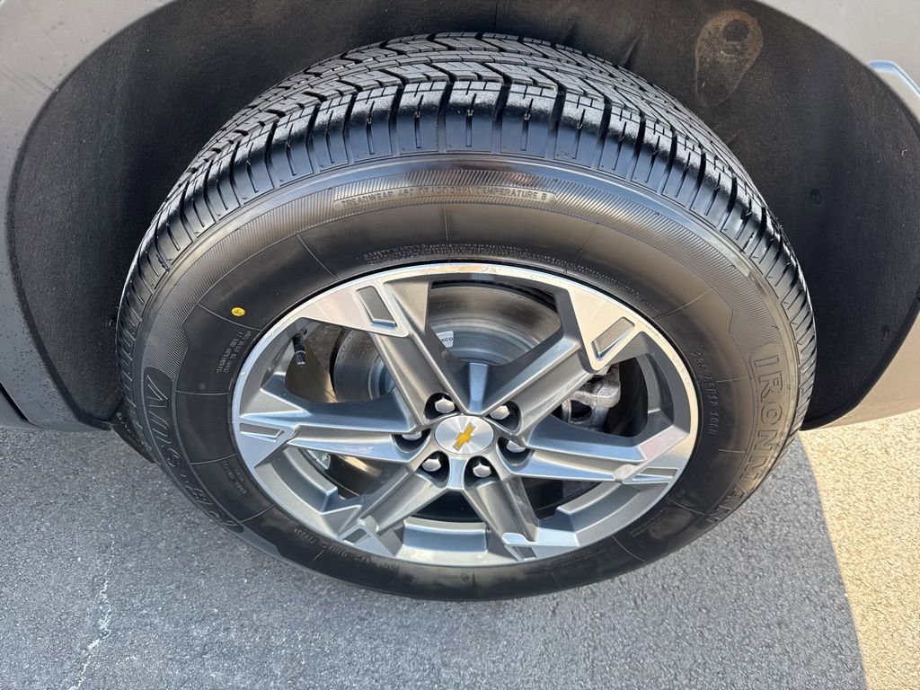 Used 2025 Chevrolet Blazer LT image 11