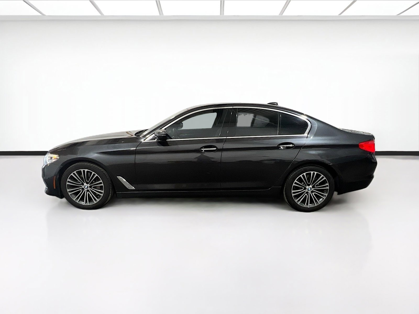 Used 2018 BMW 530i image 24