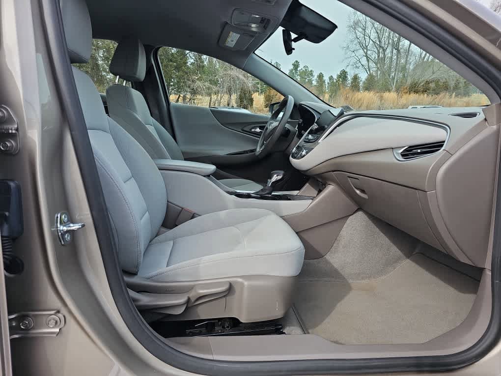Used 2022 Chevrolet Malibu LS w/ Driver Confidence Package II FWD image 20