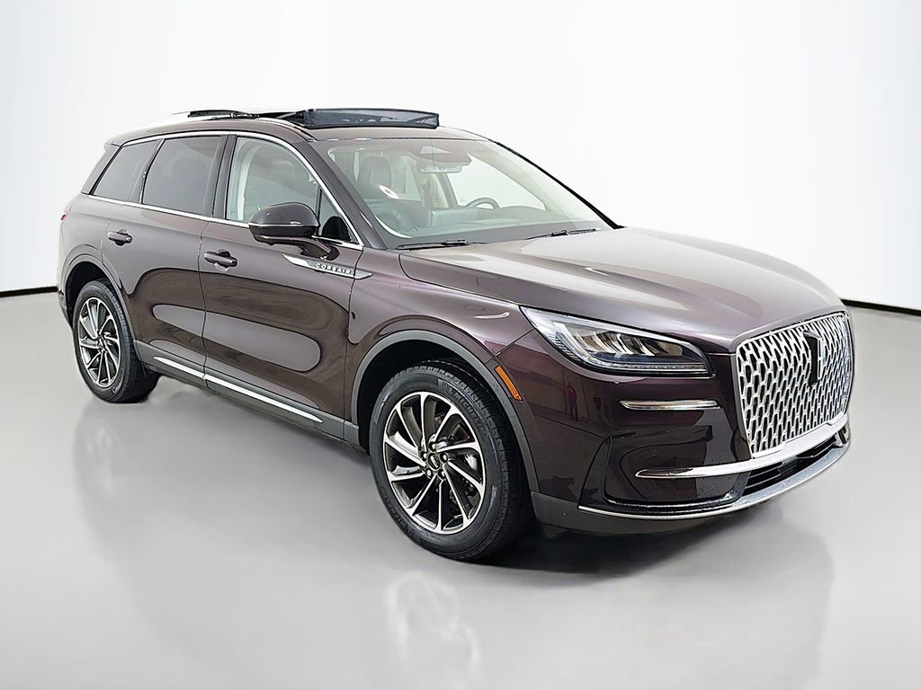 Used 2023 Lincoln Corsair AWD w/ Equipment Group 101A image 2