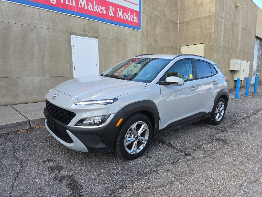 Used 2023 Hyundai Kona SEL image 3